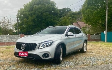 Mercedes-Benz GLA, 2017 год, 1 950 000 рублей, 2 фотография