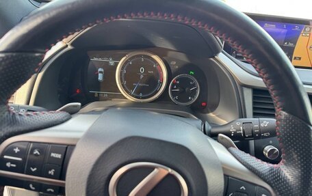 Lexus RX IV рестайлинг, 2017 год, 4 600 000 рублей, 11 фотография