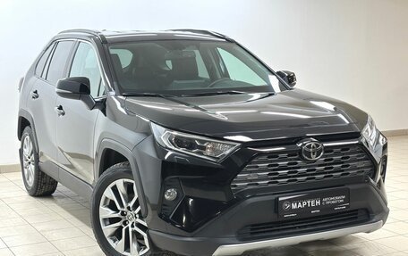 Toyota RAV4, 2021 год, 3 350 000 рублей, 3 фотография