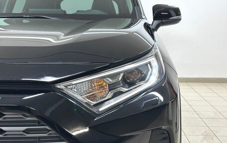 Toyota RAV4, 2021 год, 3 350 000 рублей, 8 фотография