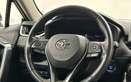 Toyota RAV4, 2021 год, 3 350 000 рублей, 19 фотография