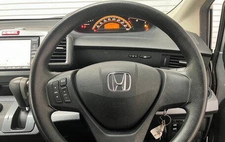 Honda Freed I, 2010 год, 750 000 рублей, 9 фотография