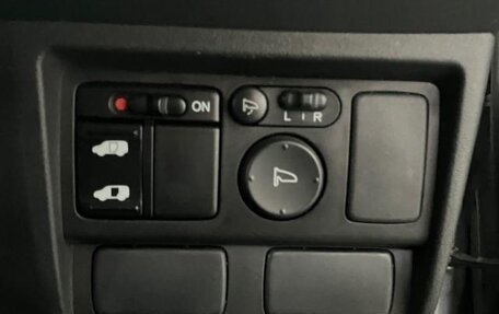 Honda Freed I, 2010 год, 750 000 рублей, 11 фотография