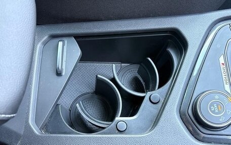 Volkswagen Tiguan II, 2017 год, 1 783 000 рублей, 25 фотография