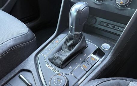 Volkswagen Tiguan II, 2017 год, 1 783 000 рублей, 23 фотография