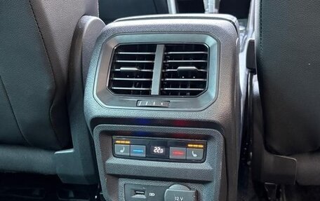 Volkswagen Tiguan II, 2017 год, 1 783 000 рублей, 32 фотография