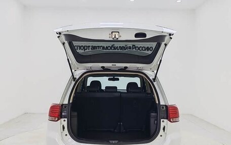 Mitsubishi Outlander III рестайлинг 3, 2022 год, 1 635 000 рублей, 11 фотография