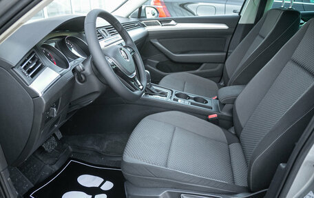 Volkswagen Passat B8 рестайлинг, 2017 год, 1 525 000 рублей, 13 фотография