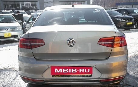 Volkswagen Passat B8 рестайлинг, 2017 год, 1 525 000 рублей, 8 фотография