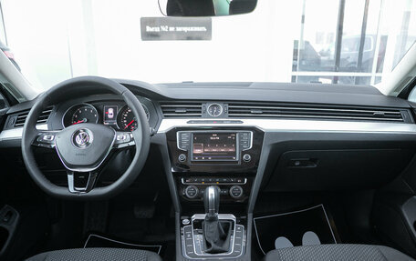 Volkswagen Passat B8 рестайлинг, 2017 год, 1 525 000 рублей, 17 фотография