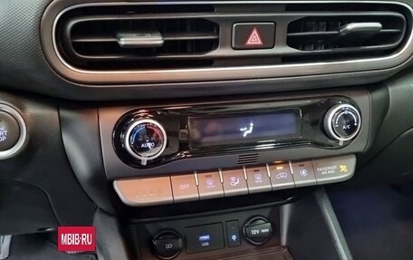 Hyundai Kona I, 2022 год, 1 335 000 рублей, 11 фотография