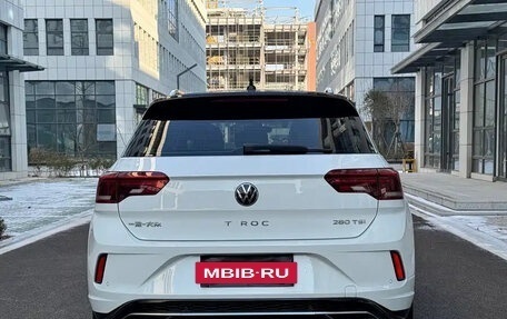 Volkswagen T-Roc I, 2022 год, 1 993 444 рублей, 6 фотография