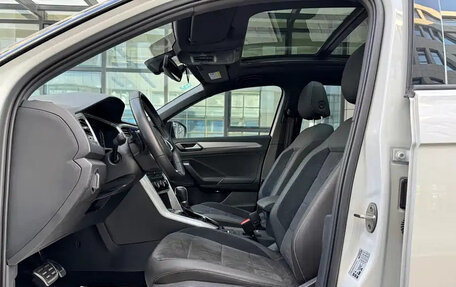 Volkswagen T-Roc I, 2022 год, 1 993 444 рублей, 12 фотография