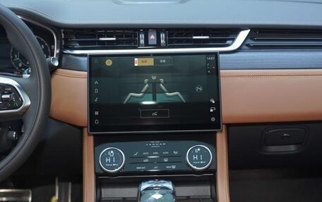 Jaguar XF II, 2024 год, 6 500 000 рублей, 10 фотография