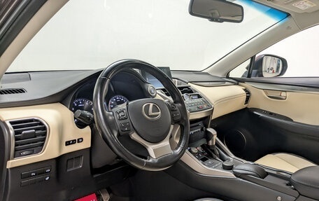 Lexus NX I, 2017 год, 2 615 000 рублей, 16 фотография