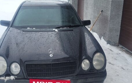 Mercedes-Benz E-Класс, 1997 год, 360 000 рублей, 5 фотография