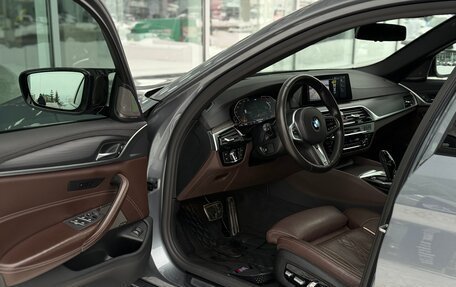 BMW 5 серия, 2019 год, 5 400 000 рублей, 21 фотография