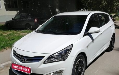 Hyundai Solaris II рестайлинг, 2014 год, 1 200 000 рублей, 13 фотография