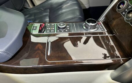 Land Rover Range Rover IV рестайлинг, 2017 год, 5 900 000 рублей, 9 фотография