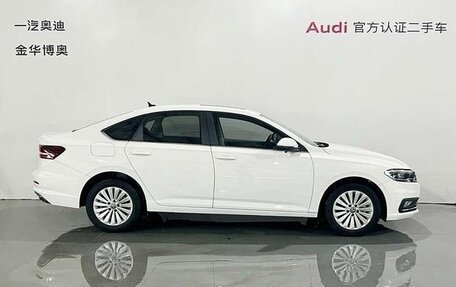 Volkswagen Lavida, 2022 год, 1 750 017 рублей, 3 фотография