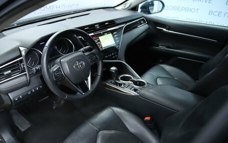 Toyota Camry, 2019 год, 2 790 000 рублей, 10 фотография