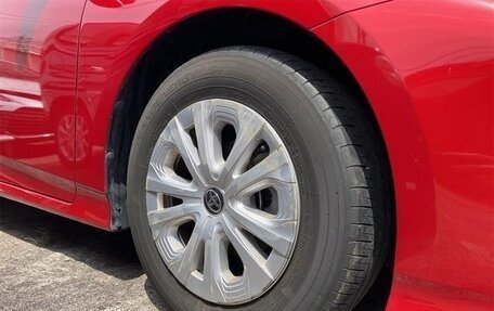 Toyota Prius IV XW50, 2021 год, 2 982 000 рублей, 4 фотография