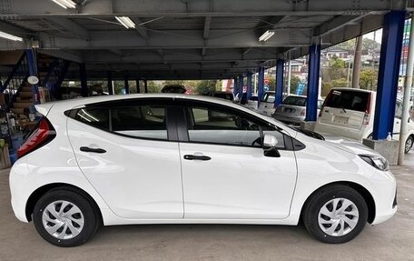 Toyota Aqua, 2021 год, 1 650 000 рублей, 4 фотография