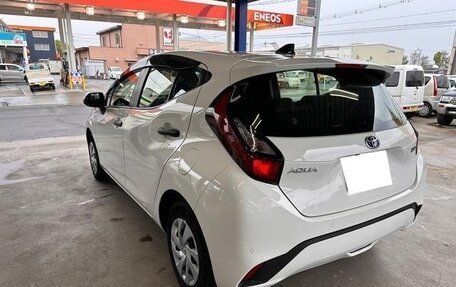 Toyota Aqua, 2021 год, 1 650 000 рублей, 5 фотография