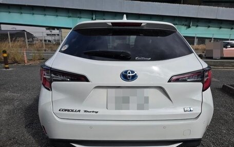 Toyota Corolla, 2022 год, 1 650 000 рублей, 2 фотография