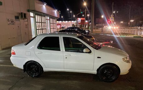 Fiat Albea I рестайлинг, 2010 год, 240 000 рублей, 2 фотография