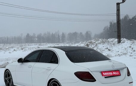 Mercedes-Benz E-Класс, 2017 год, 3 190 000 рублей, 3 фотография