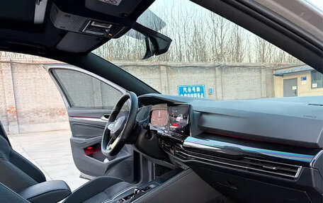 Volkswagen Golf VIII, 2023 год, 2 300 077 рублей, 5 фотография