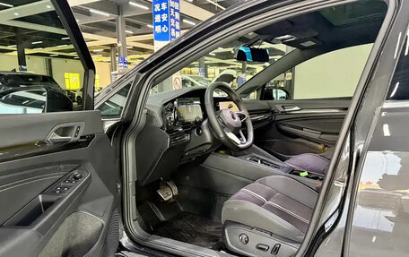 Volkswagen Golf VIII, 2023 год, 2 300 077 рублей, 8 фотография