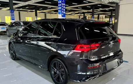 Volkswagen Golf VIII, 2023 год, 2 300 077 рублей, 4 фотография