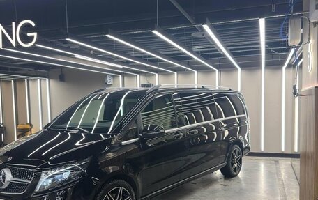 Mercedes-Benz V-Класс, 2023 год, 10 500 000 рублей, 2 фотография
