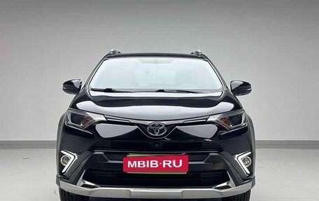 Toyota RAV4, 2019 год, 2 150 000 рублей, 2 фотография