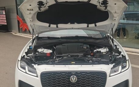 Jaguar F-Pace, 2025 год, 6 300 000 рублей, 10 фотография