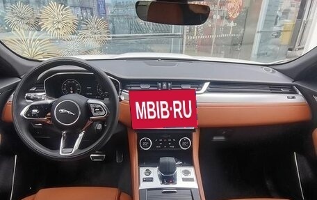 Jaguar F-Pace, 2025 год, 6 300 000 рублей, 12 фотография