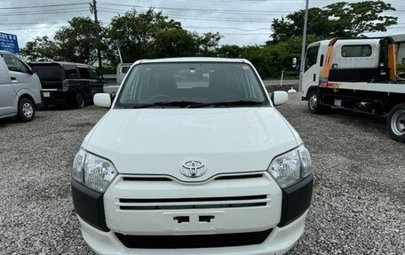 Toyota Probox I, 2014 год, 680 000 рублей, 2 фотография