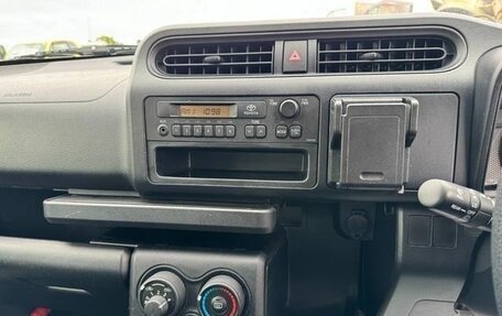 Toyota Probox I, 2014 год, 680 000 рублей, 21 фотография