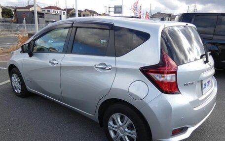 Nissan Note, 2021 год, 1 700 000 рублей, 6 фотография