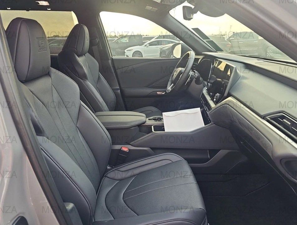 Lexus TX, 2026 год, 12 800 000 рублей, 10 фотография