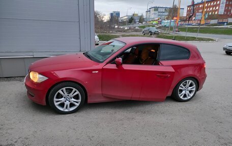 BMW 1 серия, 2007 год, 850 000 рублей, 1 фотография