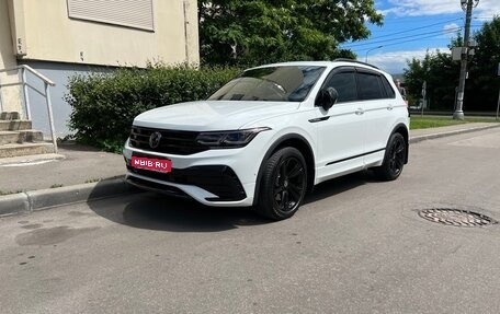 Volkswagen Tiguan II, 2021 год, 4 000 000 рублей, 1 фотография