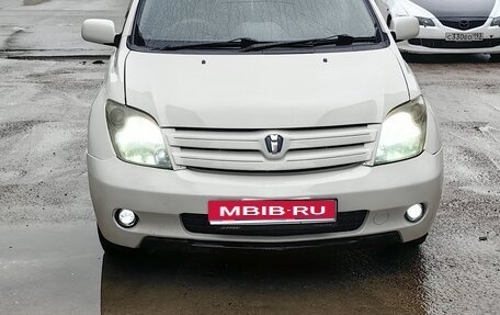 Toyota Ist II, 2004 год, 540 000 рублей, 1 фотография