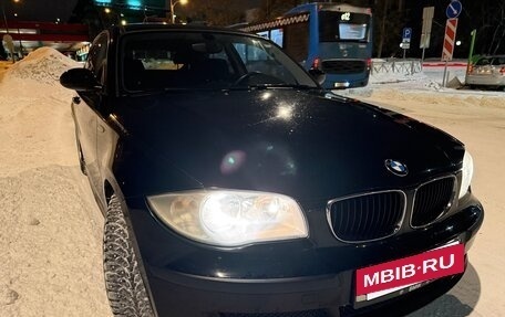 BMW 1 серия, 2009 год, 730 000 рублей, 2 фотография