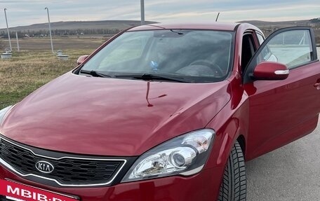 KIA cee'd I рестайлинг, 2011 год, 730 000 рублей, 4 фотография