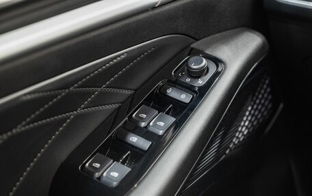 Geely Emgrand, 2024 год, 2 370 051 рублей, 24 фотография