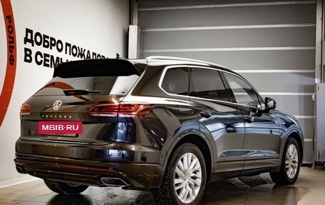 Volkswagen Touareg III, 2019 год, 6 150 000 рублей, 4 фотография