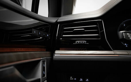 Volkswagen Touareg III, 2019 год, 6 150 000 рублей, 13 фотография